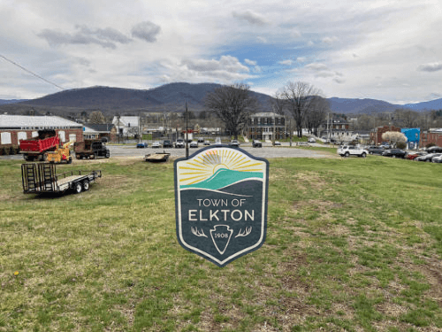 Lot for Elkton Pavilion